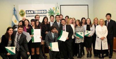 Gustavo Posse entreg� diplomas a m�dicos residentes de San Isidro