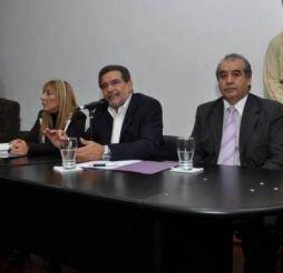 Un Beder cada vez mas ultra K, anunci� que bajar� el gasto p�blico