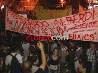 Habr� una nueva marcha a Casa de Gobierno por la normalizaci�n de la UADER