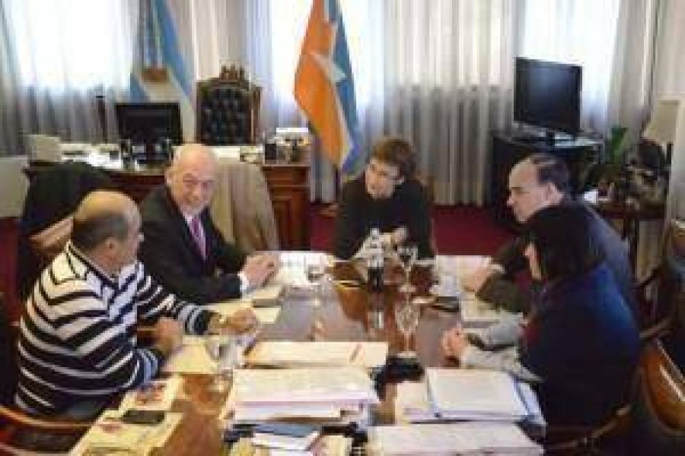 Coparticipaci�n a los Municipios la Gobernadora y el Vice recibieron a legisladores radicales