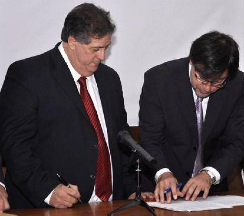 Convenio de cooperaci�n entre el Ministerio de Salud provincial y la UNDAV