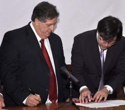 Convenio de cooperaci�n entre el Ministerio de Salud provincial y la UNDAV