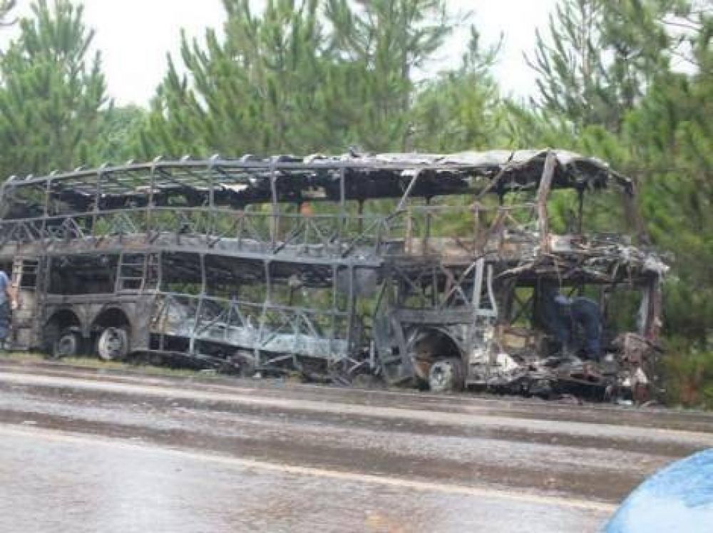 Ser�an 10 los muertos en el accidente de Caraguatay