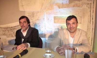 Viglione: �Es l�gico que Corrientes se financie con cr�ditos y una inversi�n en infraestructura la disfrutan muchas generaciones�