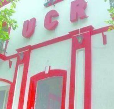 La UCR dice que el PJ llegar� debilitado a las elecciones del 2015