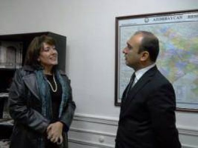 Neuqu�n insiste en acercarse a Azerbaiy�n