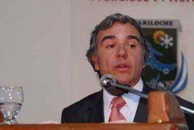 El Concejo suspendi� al Defensor del Pueblo a ra�z de las denuncias por maltrato laboral