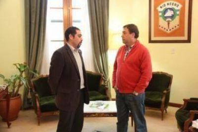 Weretilneck respald� medidas implementadas por el intendente Tamburrini
