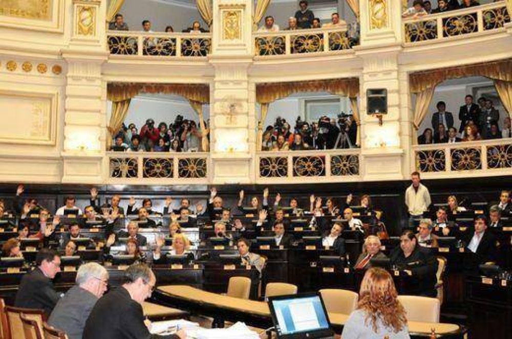 Diputados y senadores aprobaron la reforma impositiva de Scioli