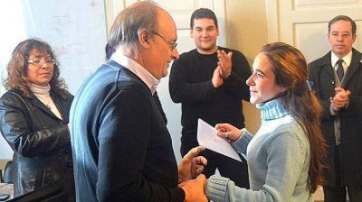 El municipio entreg� subsidios a 16 instituciones deportivas