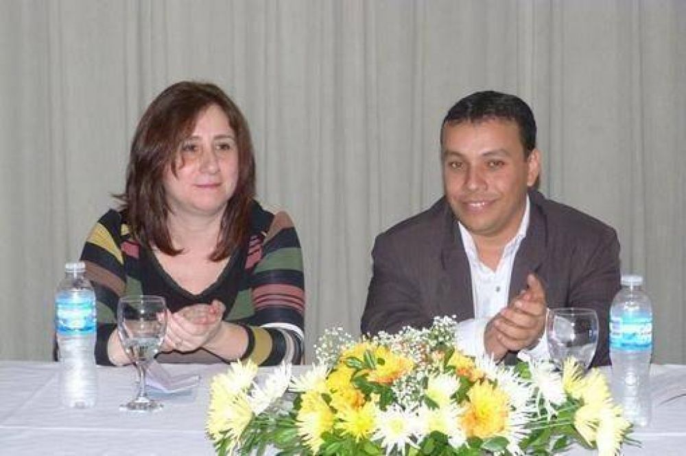 Unam: proponen crear la secretar�a del graduado