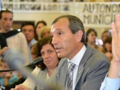 ALCOLEA VOT� CONTRA LA DEMOLICI�N DE MONUMENTO DE LA ARMADA