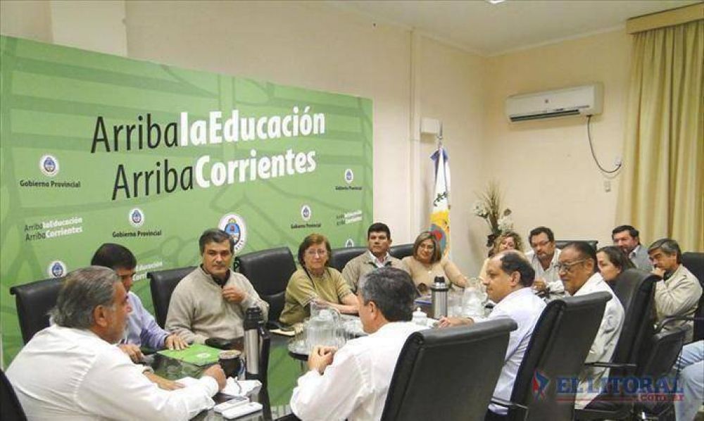 El piso salarial docente aumentar� a 3 mil pesos a partir de este mes