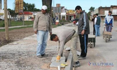 Parque Hip�dromo: avanzan en la colocaci�n de locetas en las veredas principales