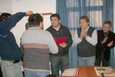 El Municipio entreg� 10 licencias de taxista