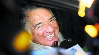 Barrionuevo avisa que podr�a acordar con Moyano