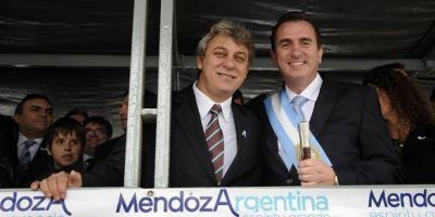 Cambio de �poca: el gobernador se suma con la propuesta de "industrializar Mendoza"