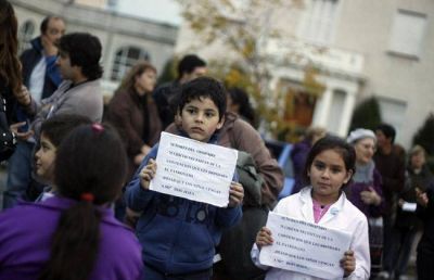 Patronato de la Infancia: los padres llevaron su reclamo al Concejo