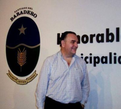 Dijo Carossi: �El 80% no paga una cuota de $ 320″