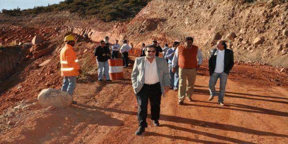 La Naci�n se comprometi� a concluir la obra de la Ruta 40 tramo Cuesta de Miranda
