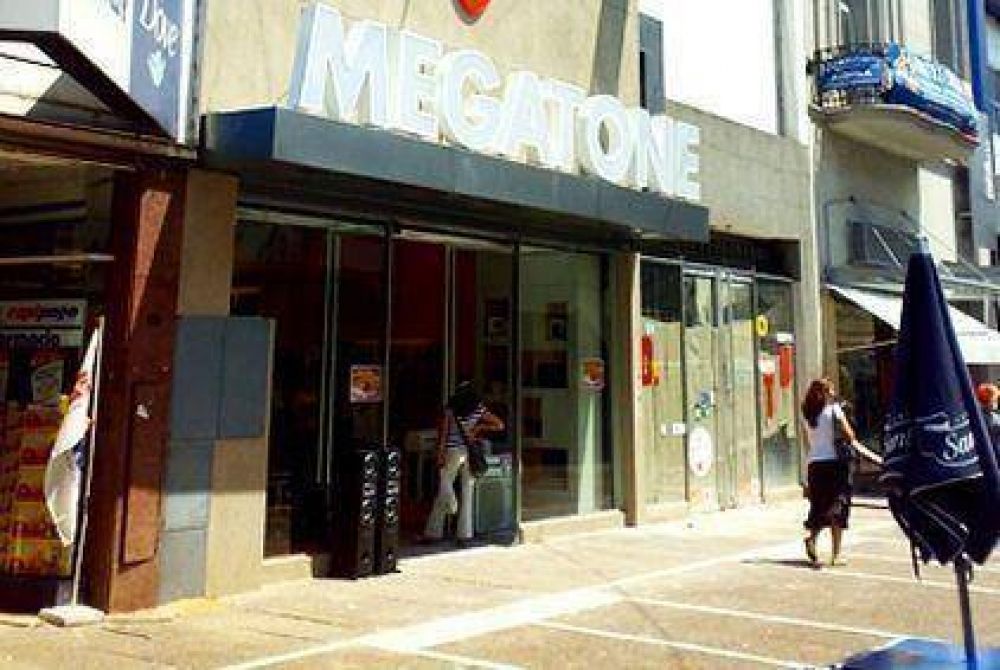 Empresas de electrodom�sticos se comprometieron a no despedir personal