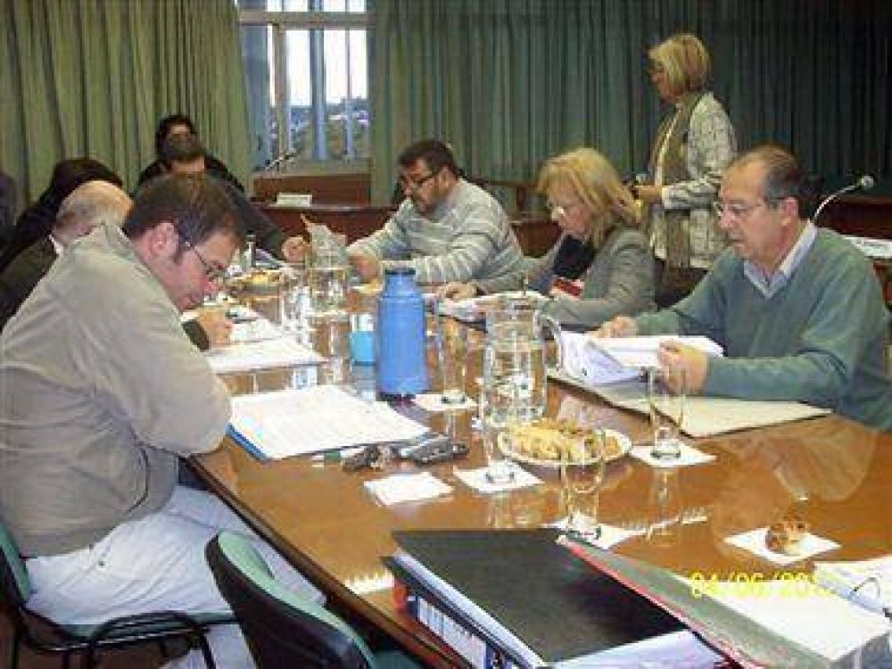 El Concejo impulsa una reuni�n con la concesionaria de la ruta 34