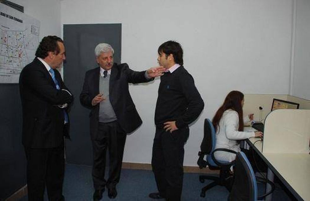 Inauguran el Centro de Atenci�n Telef�nica �Turno San Fernando�