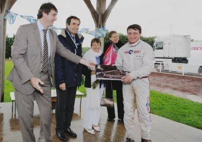 �Con Chartres tenemos una diferencia de m�s de 500 a�os�