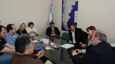 Promueven la creaci�n de empresas entre estudiantes y egresados universitarios