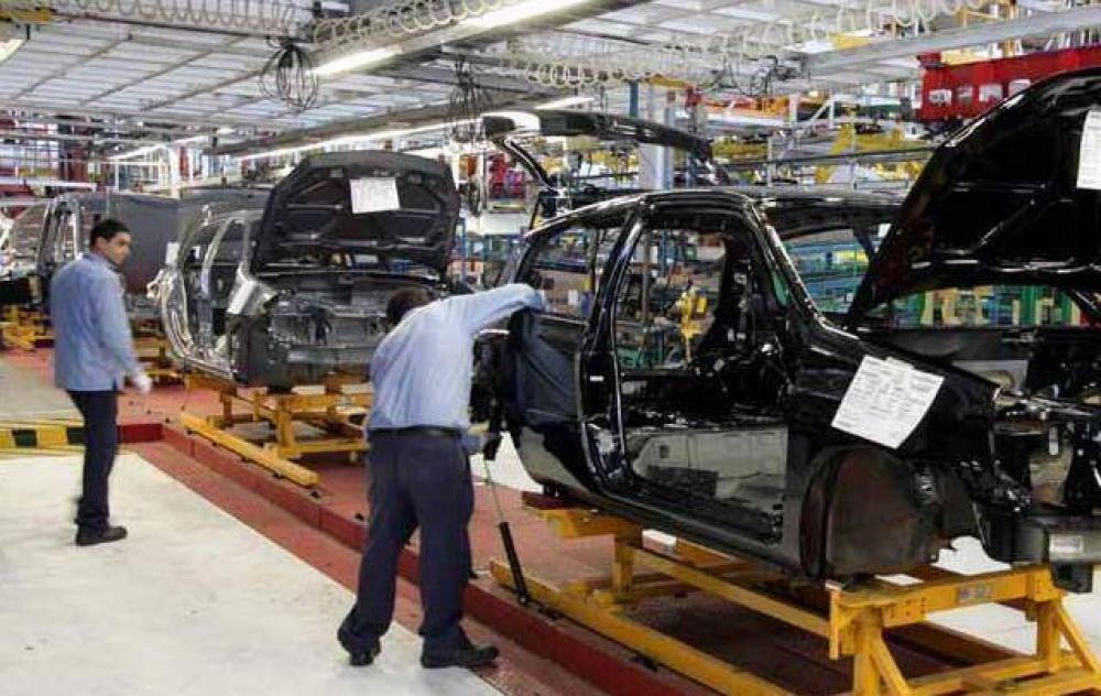 La empresa Renault suspender� la producci�n este jueves y viernes