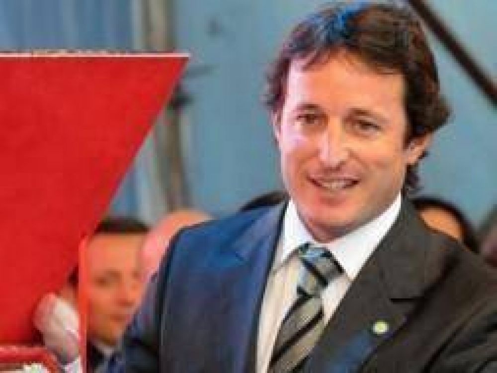 Lomas de Zamora: Operaron de c�ncer al Intendente Insaurralde