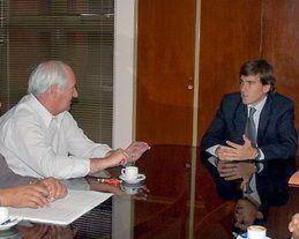 La Provincia avanza con UPCN y ATE en los concursos de cargos. 