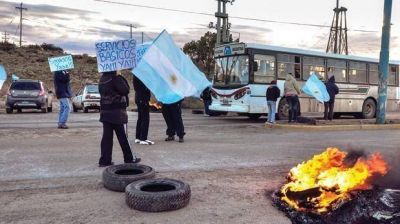 Cortaron la ruta para reclamar que les instalen los servicios prometidos