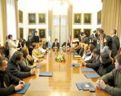 Firmaron el acta de normalizaci�n de la UADER