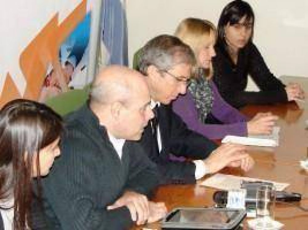 Ciencia y Tecnolog�a para m�s de 1500 alumnos