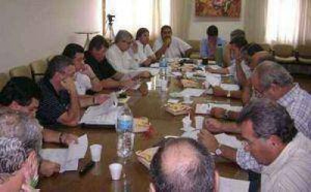 Preocupaci�n del CONES por preservar el empleo privado en la provincia