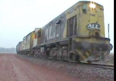 Avanzan las obras de infraestructura para rehabilitar el servicio ferroviario entre Argentina y Paraguay