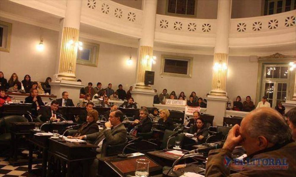 Empr�stito: intendentes de toda la provincia van a Diputados