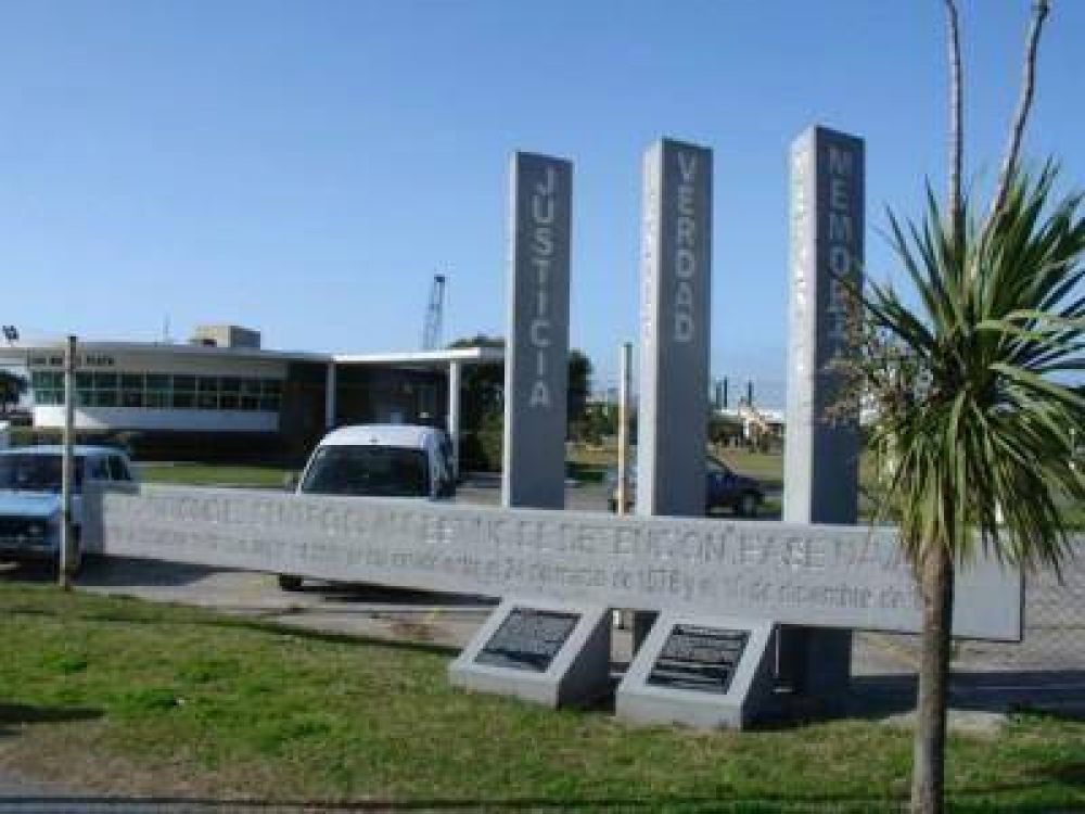 Repudian acto vand�lico contra monumento que se�ala un centro de detenci�n
