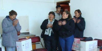 Gobierno entreg� microemprendimientos