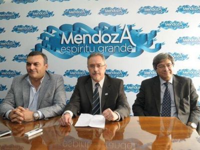 El gobernador les baj� el sueldo a los directores de los hospitales: ninguno percibir� m�s del 25% de incremento