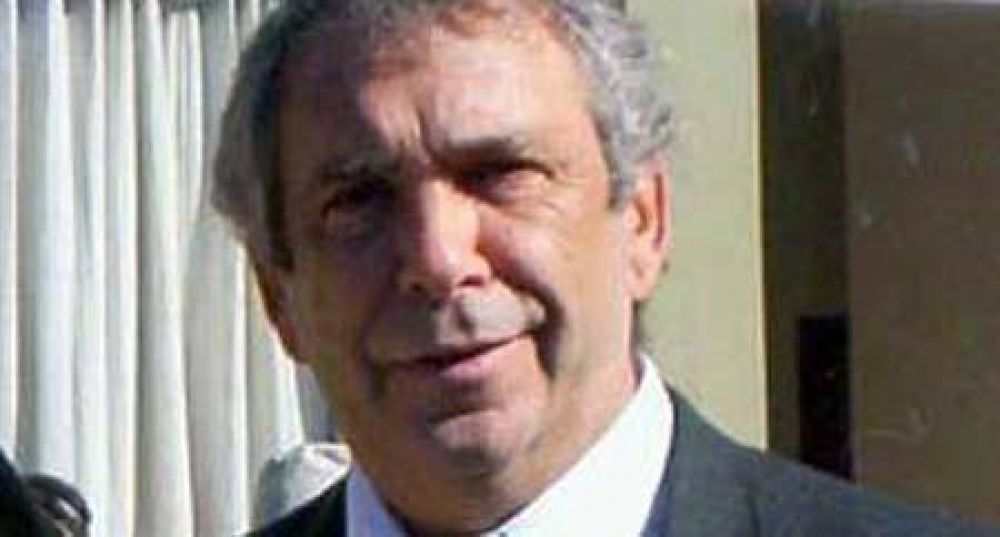 Ricardo Casi fue internado nuevamente