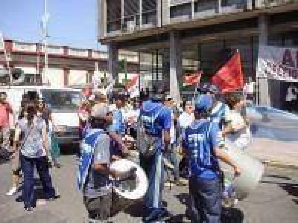 Reclamo docente en el Consejo Escolar