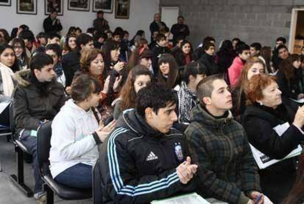 Realizaron la jornada "M�s J�venes por Ambiente, Salud y Derechos"