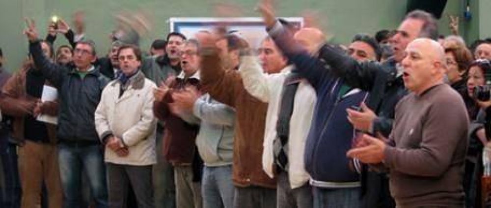 La Juan Domingo estren� militancia con la ilusi�n en "Scioli 2015" 