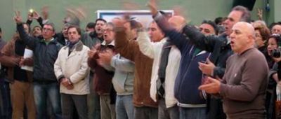 La Juan Domingo estren� militancia con la ilusi�n en "Scioli 2015" 