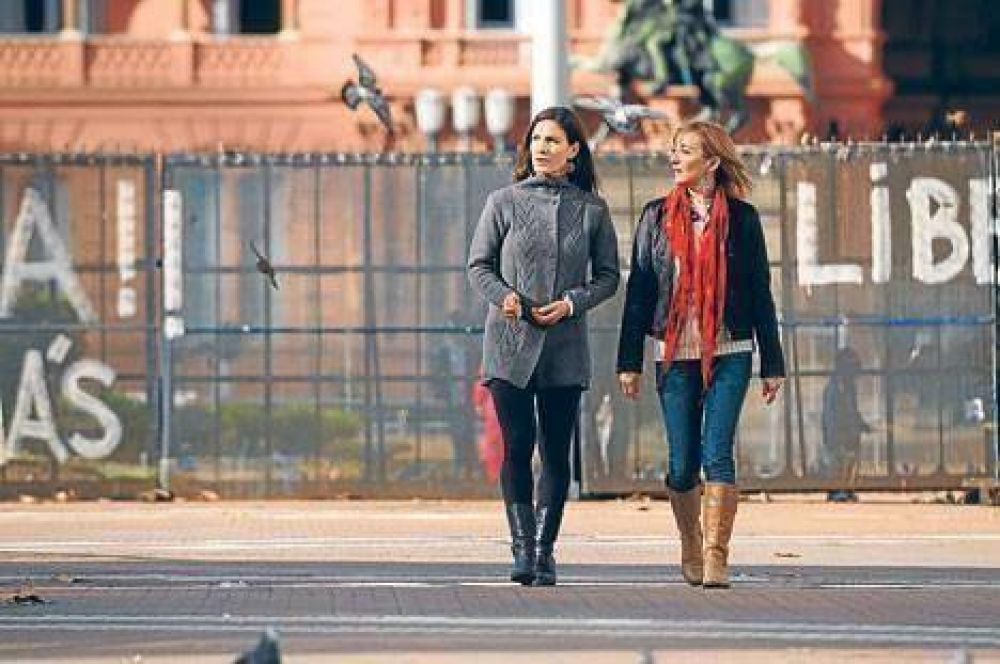 Acusan a sus ex maridos y piden a Cristina que no tenga "doble moral"