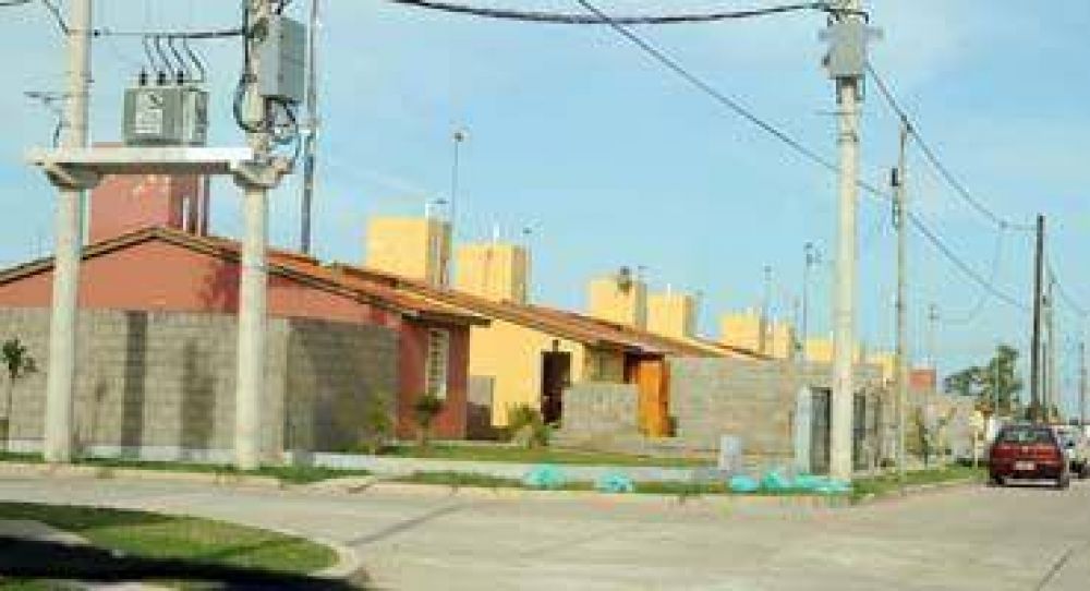S�lo dos adjudicatarios se presentaron para regularizar sus deudas 