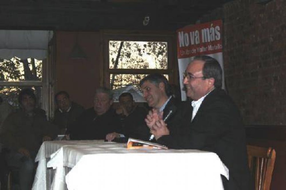 El juego y la pol�tica en la Provincia, bajo la mirada de Walter Martello
