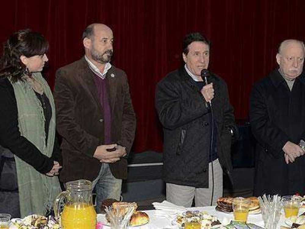 LANUS: D�az P�rez repudi� los ataques a periodistas